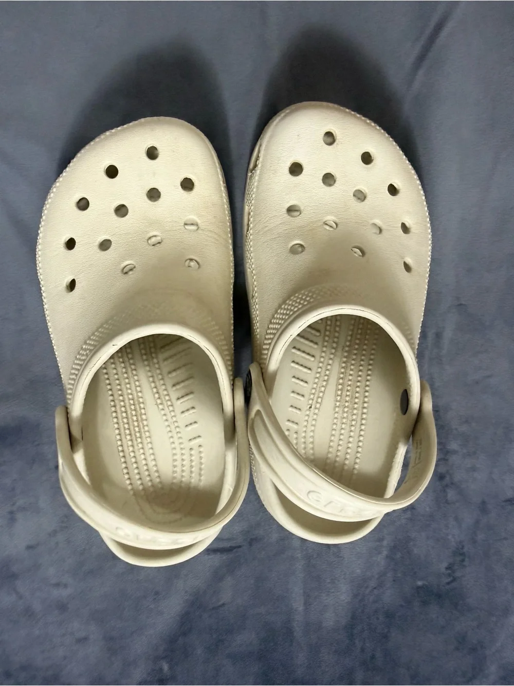 CROCS lightweight white